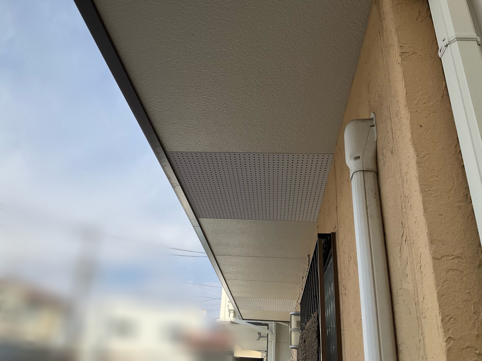 摂津市鳥飼野々｜お客様より紹介でのご依頼 外壁塗装×屋根カバー工法（コロニアルNEO）施工事例