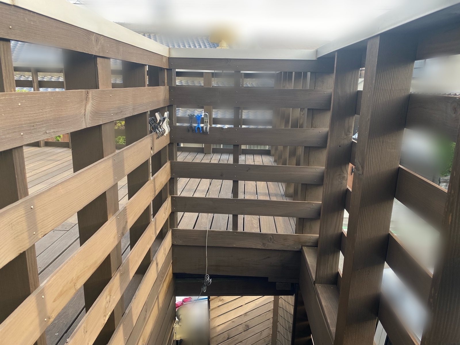 堺市東区|ウッドデッキ塗装で色褪せ・劣化を改善|ガードラックPRO施工事例